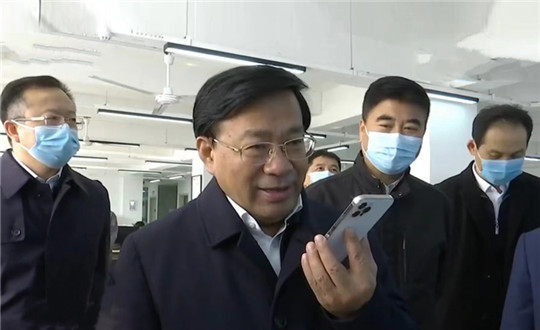 封一： 吉林省委副书记、省长韩俊莅临mg不朽情缘伊通供热_副本.jpg